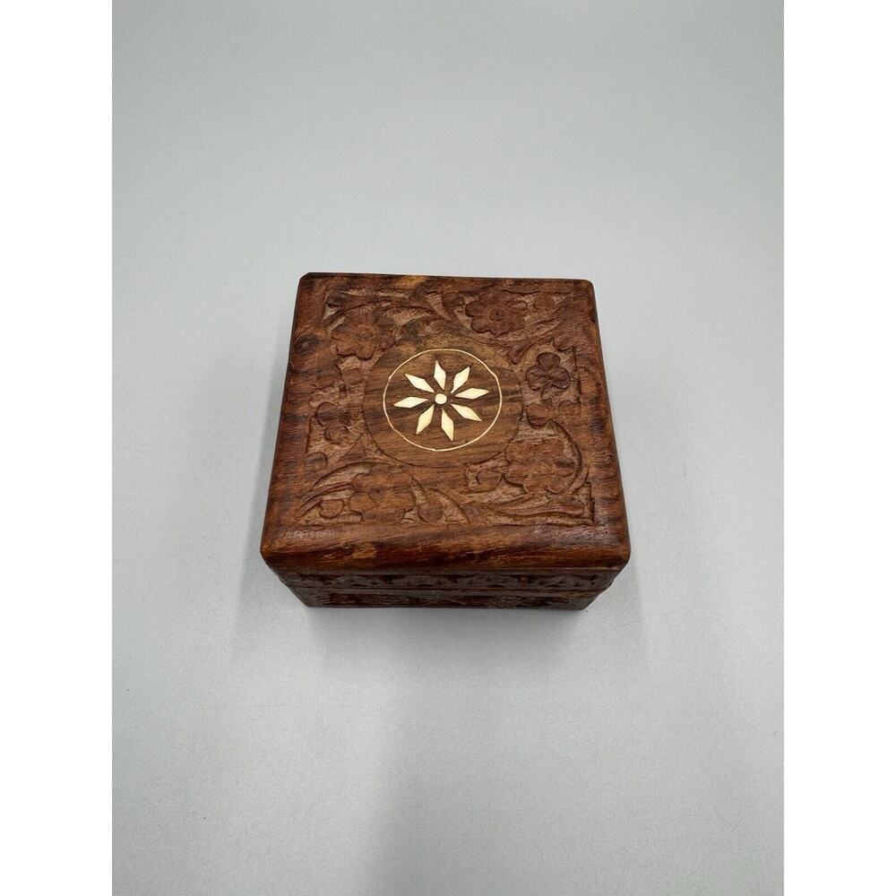 Vintage‎ Carved Wooden Trinket Jewelry Box Made In India